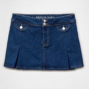 NWT American Eagle ($74.95) Stretch Low-Rise A-Line Pleated Mini Skirt